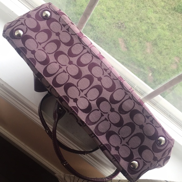 Purple Signature Coach Purse - Picture 6 of 11